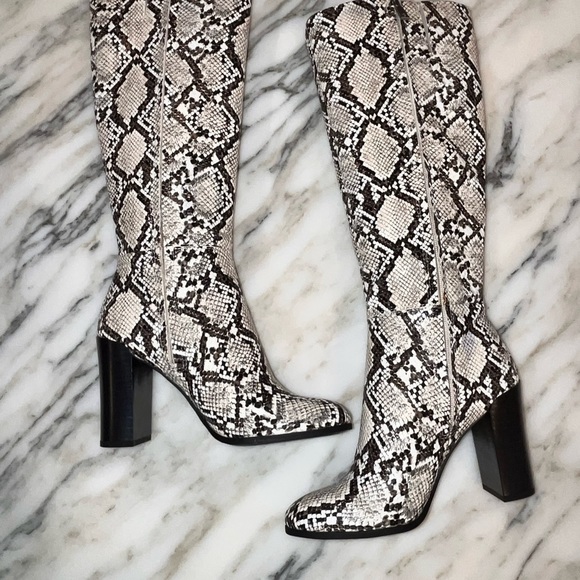 Kenneth COLE New York Justin Snake Skin Print Round Toe Block Heel Dress Boots - Picture 6 of 13